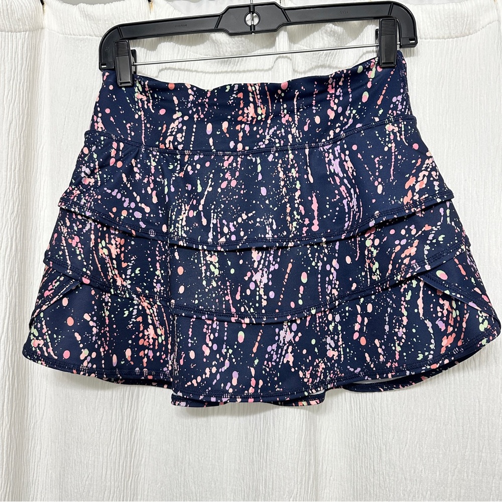 Ideology Skort with back zip pocket